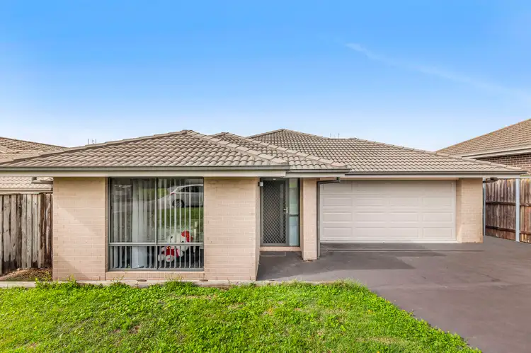4 Grebe Street, Aberglasslyn NSW 2320