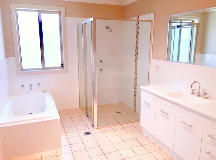 Fifth view of Homely house listing, 2/5 Trellis Court, East Branxton NSW 2335