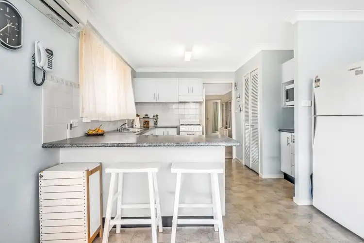 Second view of Homely house listing, 8 Honey Oak Drive, Toronto NSW 2283