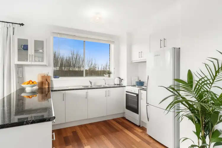 9/283 Nepean Highway, Seaford VIC 3198