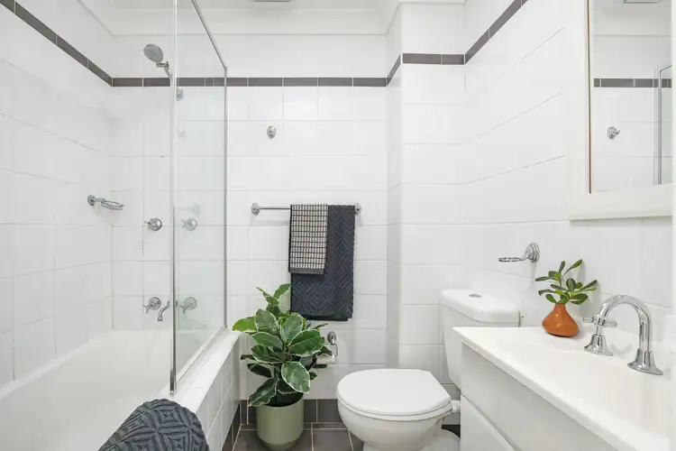 Sixth view of Homely unit listing, 1/61 Donnison Street West, Gosford NSW 2250