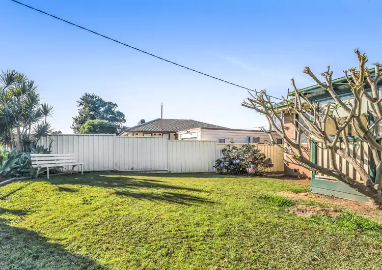 Fourth view of Homely house listing, 16 Sophia Jane Avenue, Woodberry NSW 2322