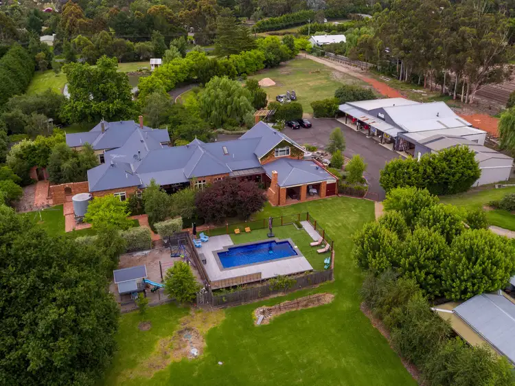 132 Eramosa Road East, Somerville VIC 3912
