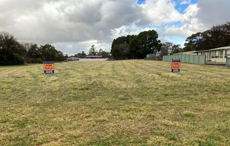 153-155 Malpas Street, Guyra NSW 2365