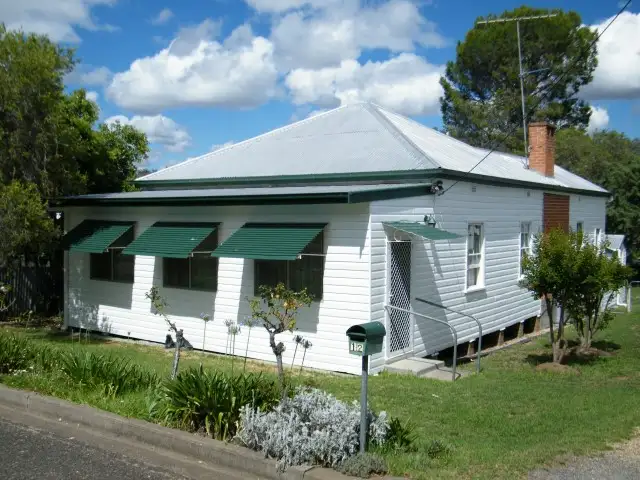 12 Church Avenue, Quirindi NSW 2343