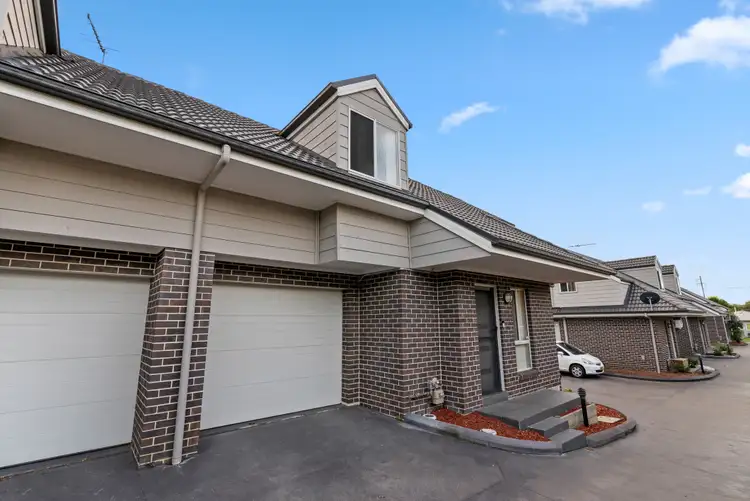 4/10 Brisbane Street, Oxley Park NSW 2760