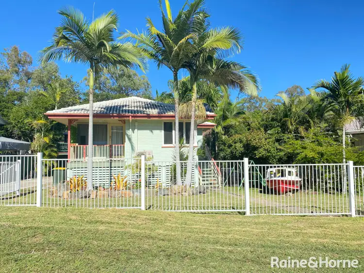 11 CARRON STREET, West Gladstone QLD 4680