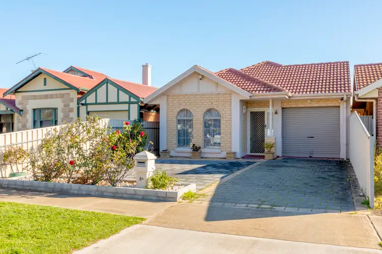 8A Owen Street, Seaton SA 5023