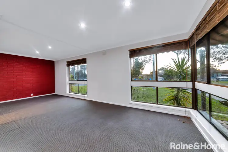 Fifth view of Homely house listing, 8 Wilam Court, Cranbourne VIC 3977