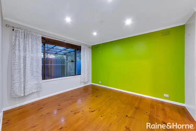 Sixth view of Homely house listing, 8 Wilam Court, Cranbourne VIC 3977