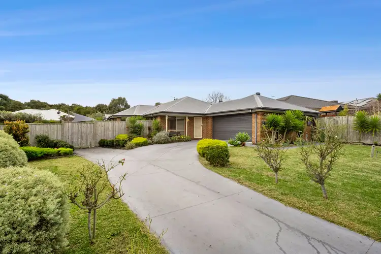 33 Hazeldene Way, Rosebud VIC 3939