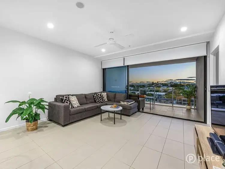 2079/123 Cavendish Road Coorparoo, Coorparoo QLD 4151