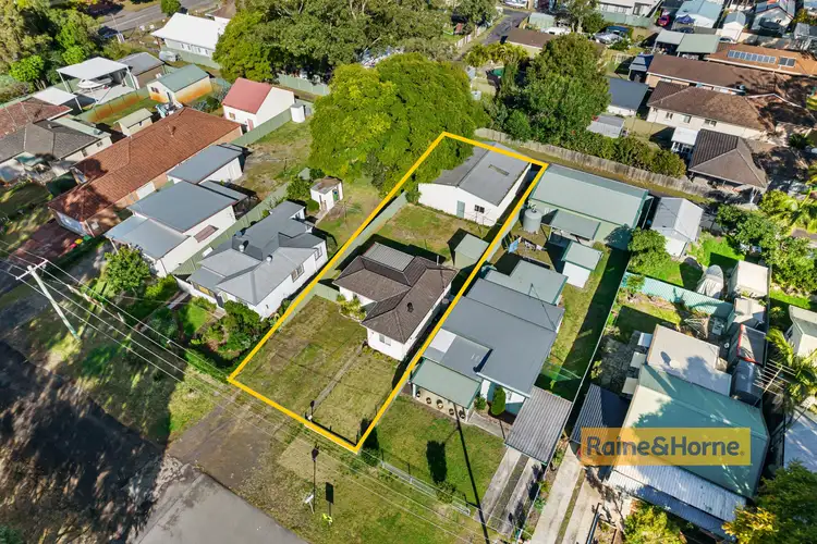 Second view of Homely house listing, 28 Commonwealth Avenue, Blackwall NSW 2256