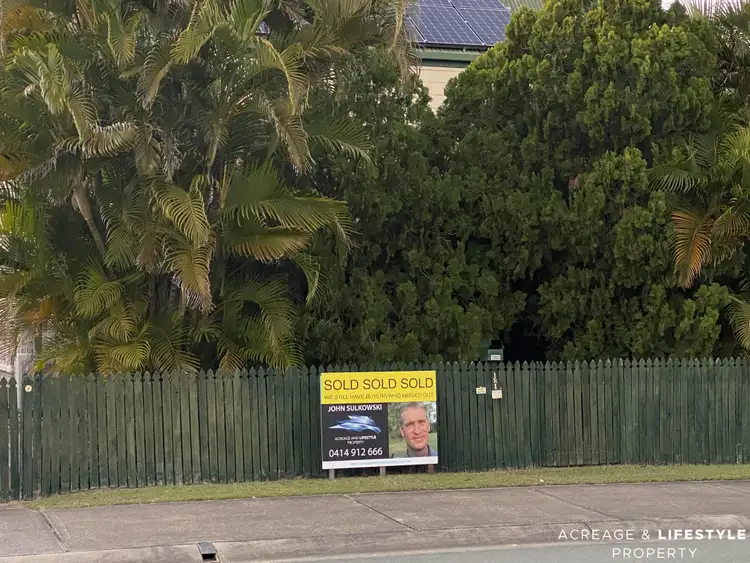 121 Bishop Road, Beachmere QLD 4510