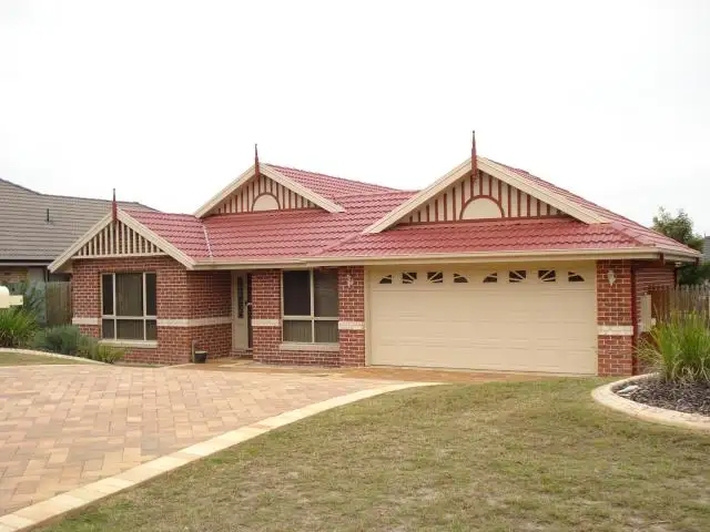 4 Farrington Drive