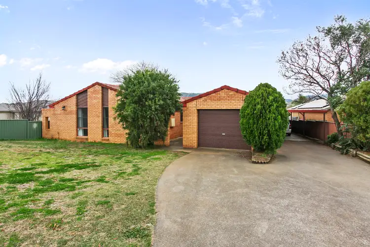 2 Baker Close, Tamworth NSW 2340
