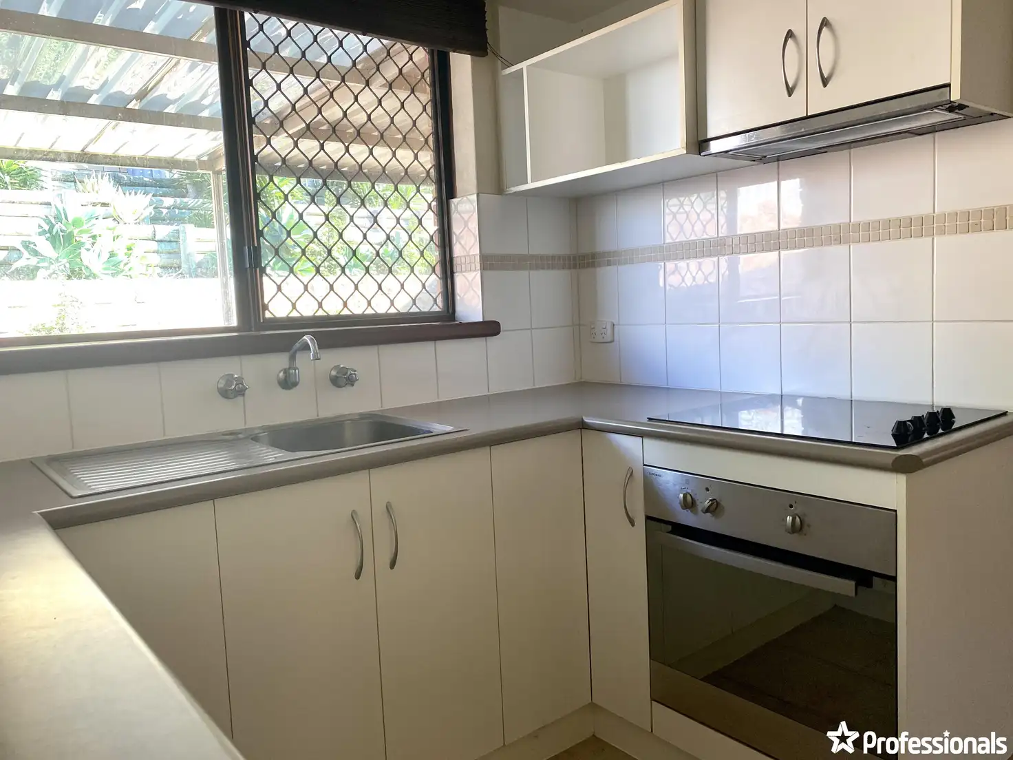 Main view of Homely villa listing, 4/167D George Road, Beresford WA 6530