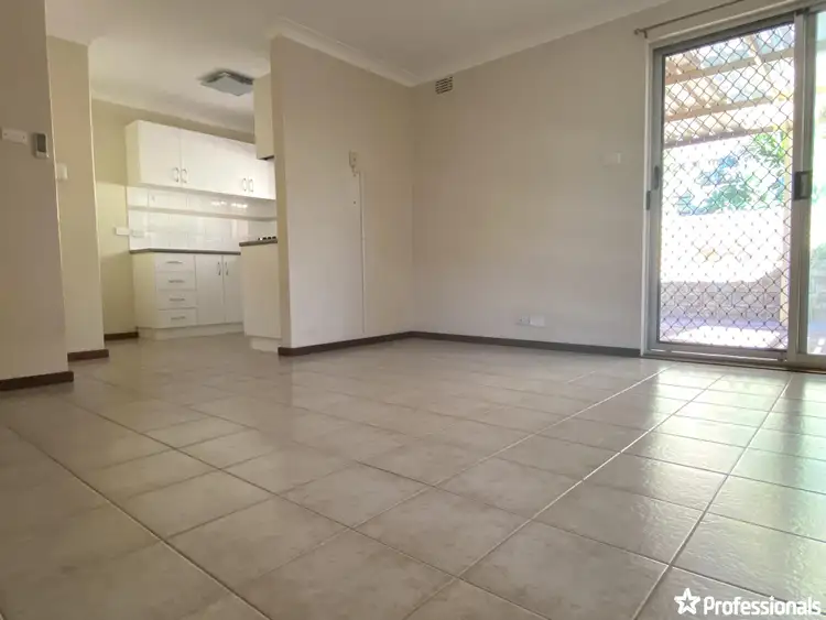 Fifth view of Homely villa listing, 4/167D George Road, Beresford WA 6530