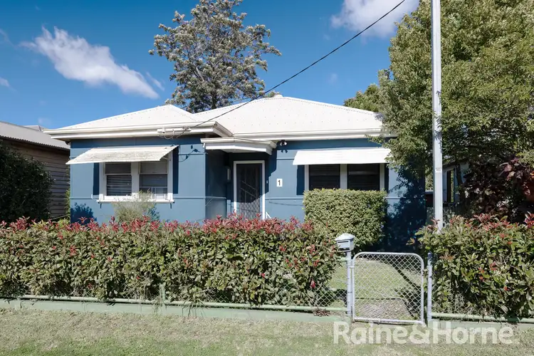 1 Sunnyside Street, Mayfield NSW 2304