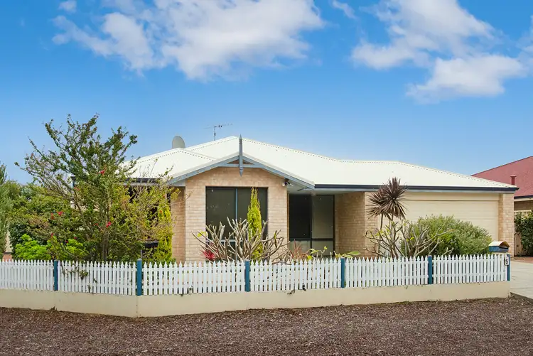 Main view of Homely house listing, 5 Parrot Way, Broadwater WA 6280