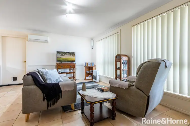Third view of Homely unit listing, 1/16 Murdoch Place, Kelso NSW 2795