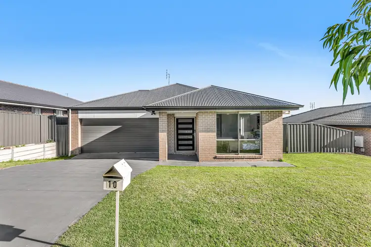 10 Brokenwood Avenue, Cliftleigh NSW 2321