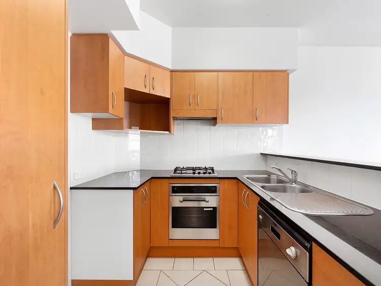 Sixth view of Homely unit listing, 71/9 Chasely Street, Auchenflower QLD 4066