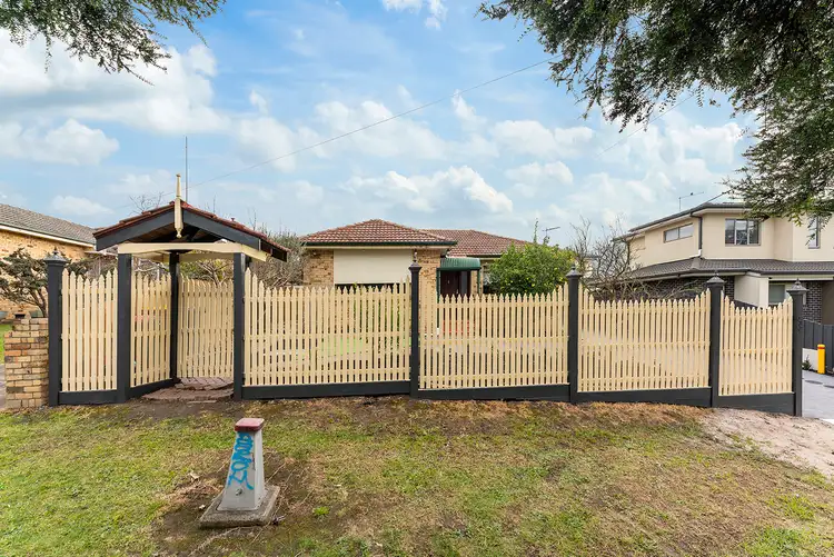 Second view of Homely unit listing, 1/133 Huntingdale Road, Oakleigh VIC 3166