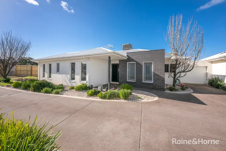 3/13-15 Logan Court, Sunbury VIC 3429