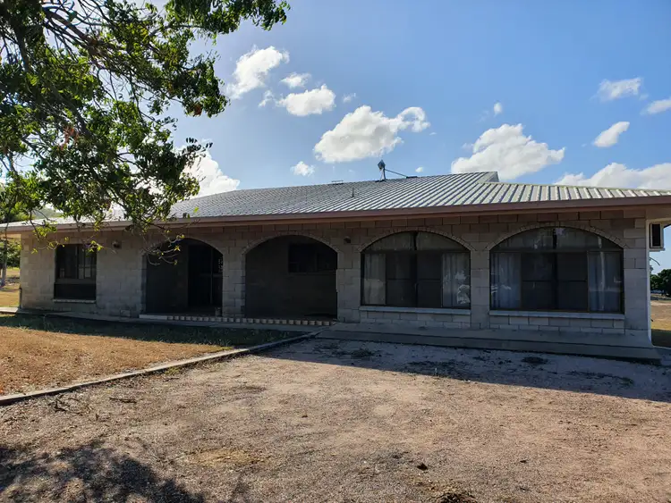 112 Juanita Drive, Mount Kelly QLD 4807