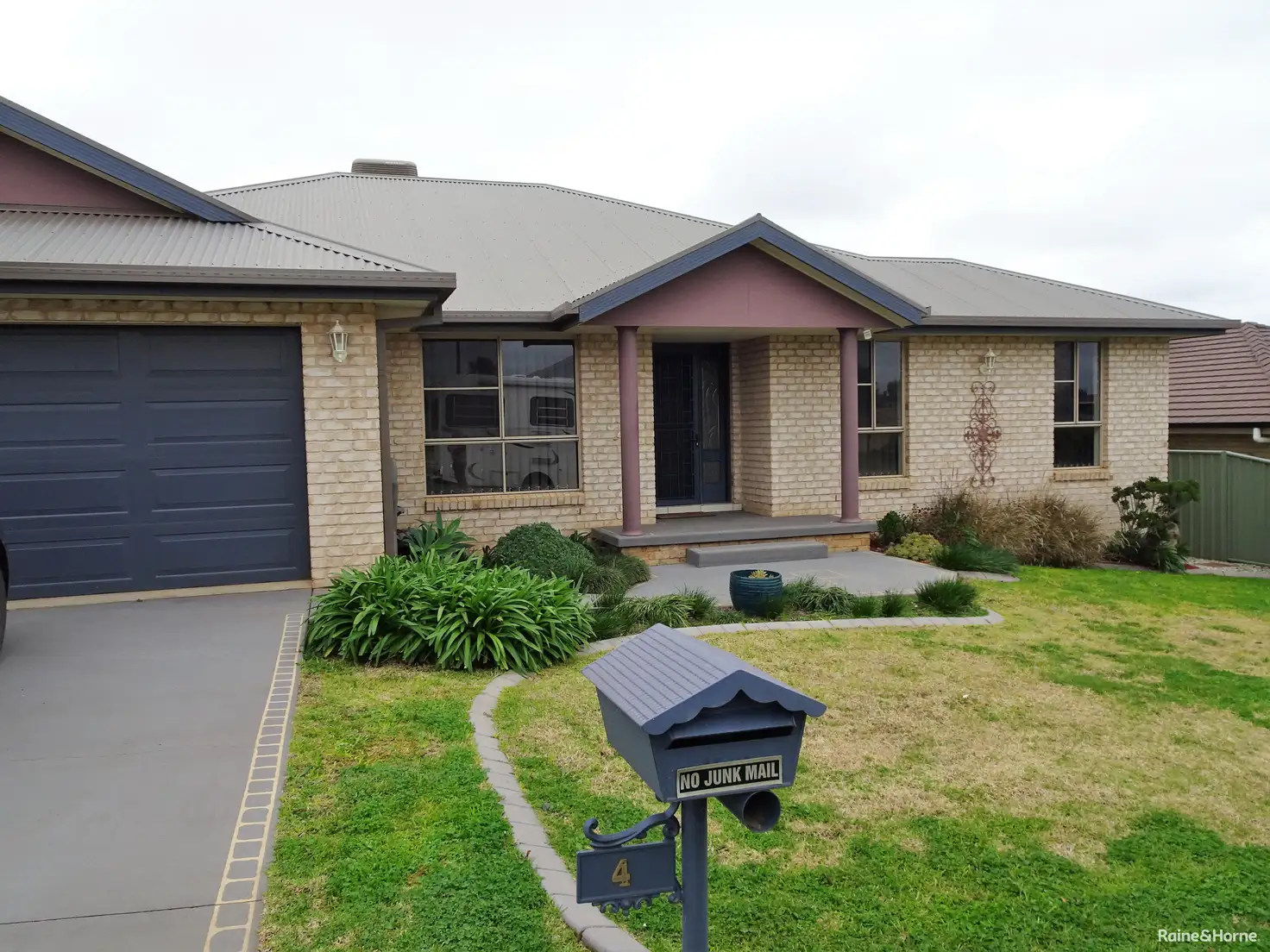 Main view of Homely house listing, 4 Vaucluse Place, Parkes NSW 2870