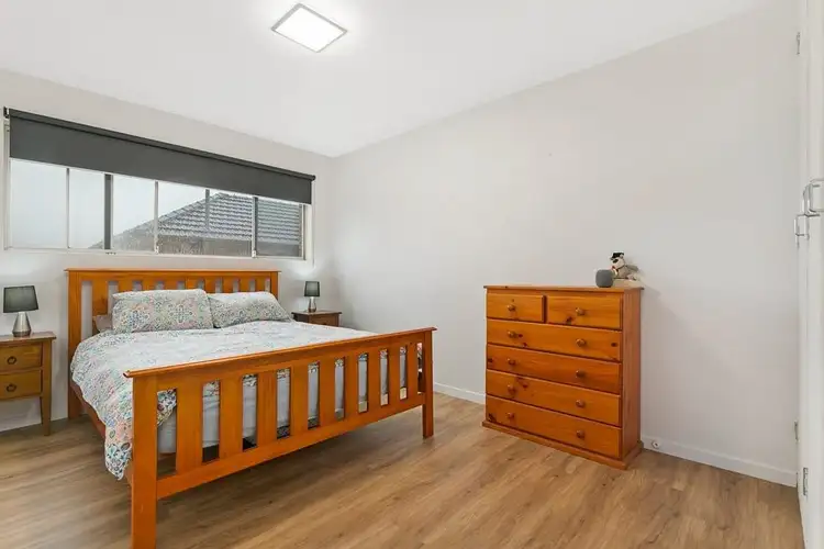 Fifth view of Homely unit listing, 2/8 Barradine Street, Greenslopes QLD 4120
