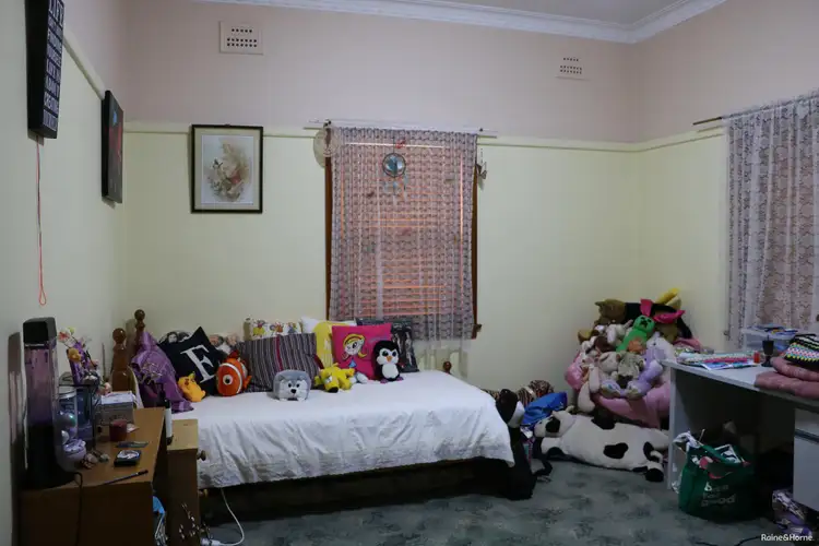 Sixth view of Homely house listing, 33 East Street, Parkes NSW 2870