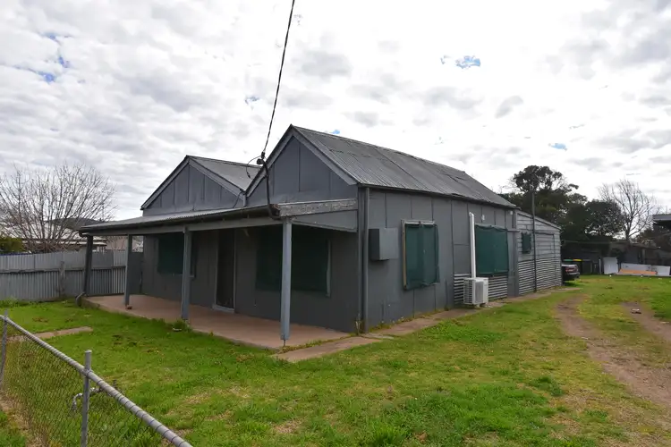 90 Zouch Street, Wellington NSW 2820