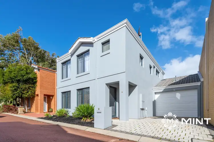 8 Lockwood Court, Bicton WA 6157