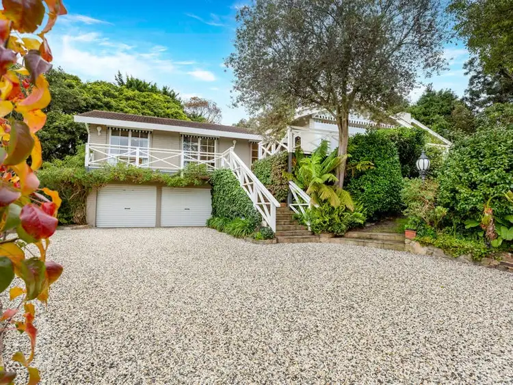 17A St Johns Lane, Mount Eliza VIC 3930