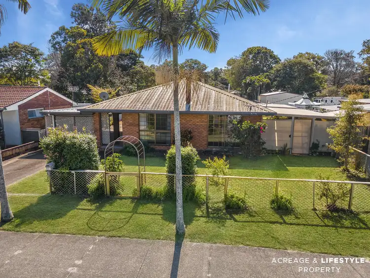 5 Sandpiper Street, Beachmere QLD 4510