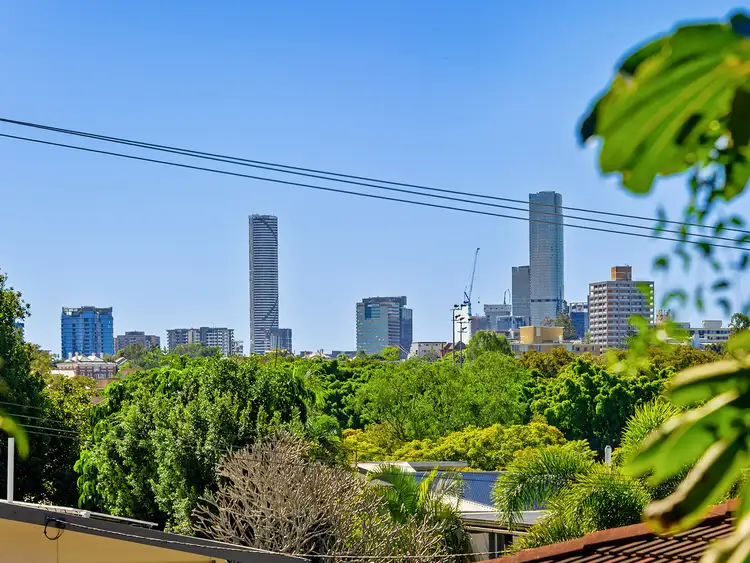 6/225 Carmody Road, St Lucia QLD 4067