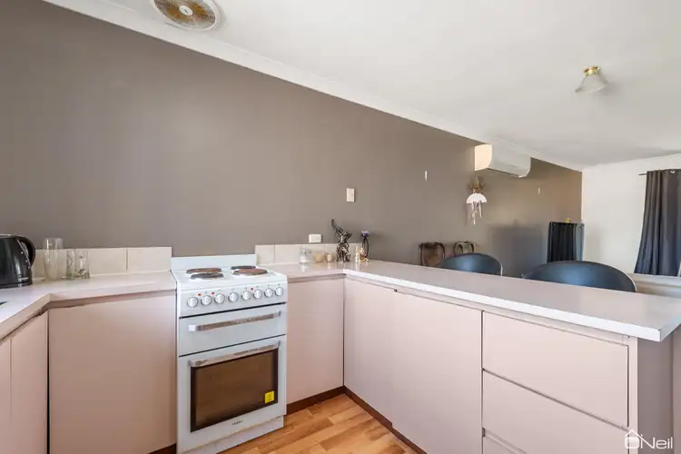 Sixth view of Homely house listing, 2/11 Stott Close, Armadale WA 6112