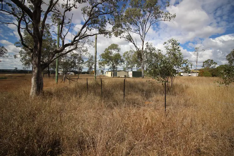 15 Burke Street, Byrnestown QLD 4625
