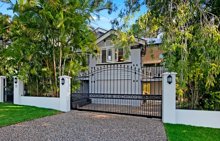 15 Agnes Street, Holland Park West QLD 4121