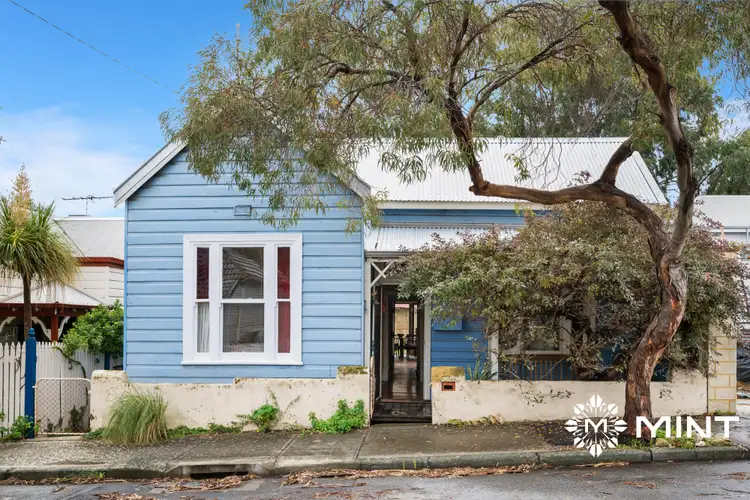 11 White Street, North Fremantle WA 6159