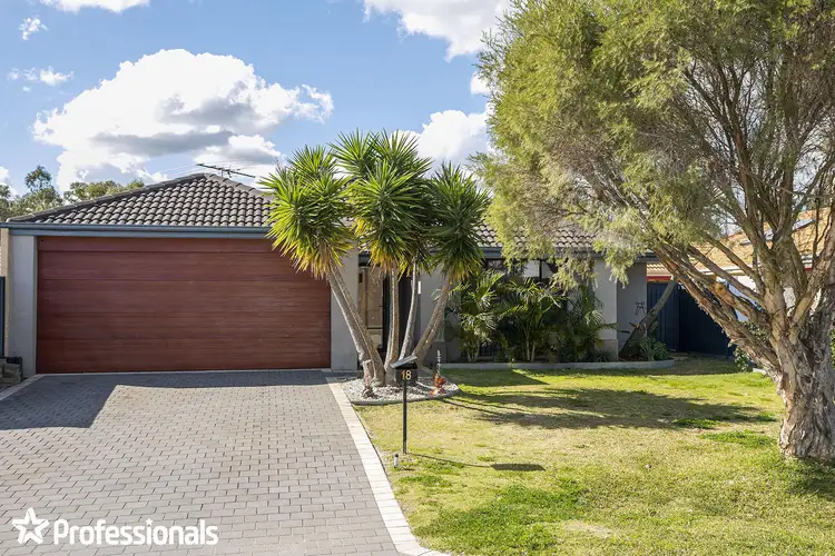 18 Madeira Turn, Byford WA 6122
