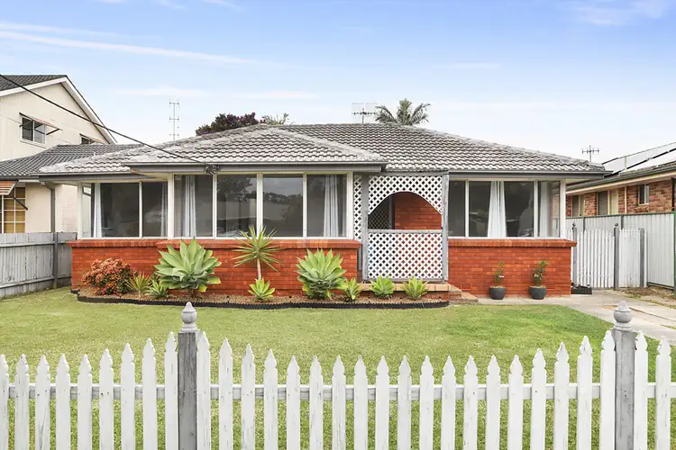 Main view of Homely house listing, 12 Buckingham Road, Berkeley Vale NSW 2261