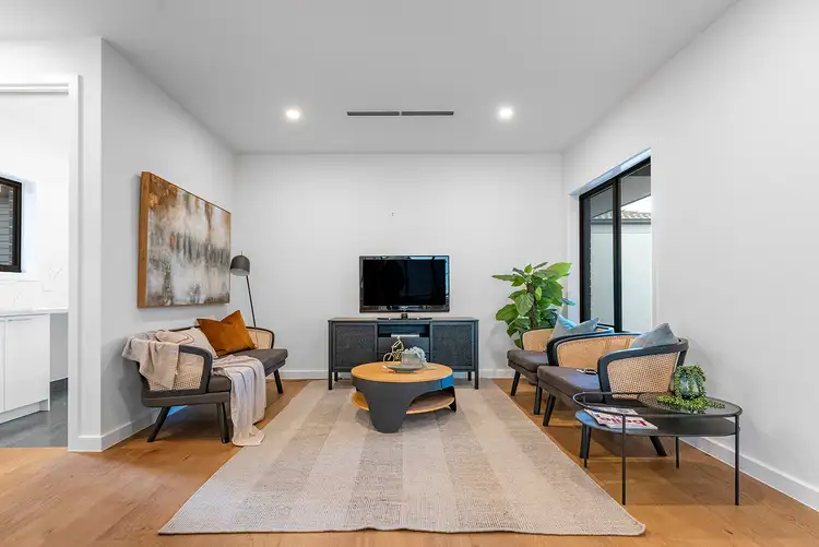 Third view of Homely townhouse listing, 2/133 Huntingdale Road, Oakleigh VIC 3166
