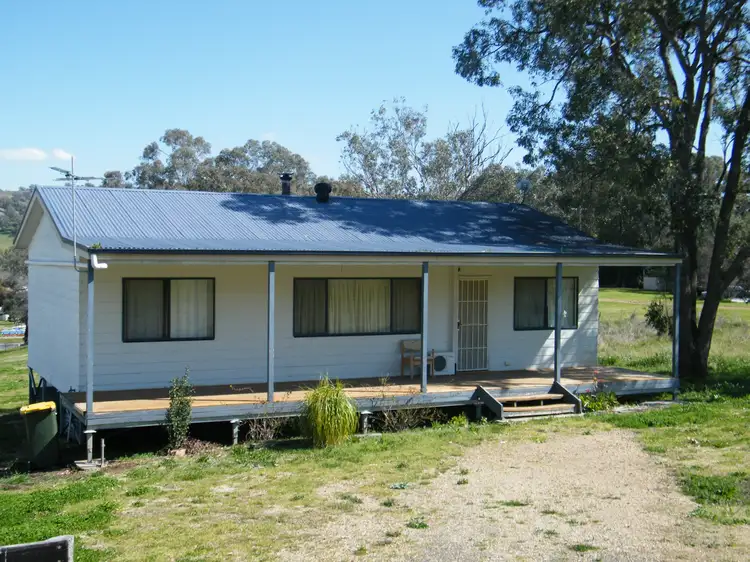 33 Learmonth St, Willow Tree NSW 2339