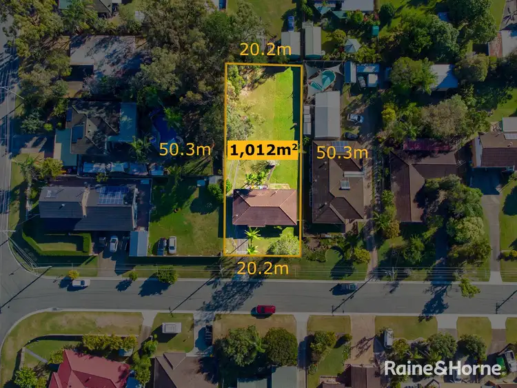 4 Alrak Avenue