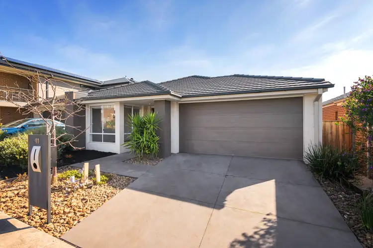 11 Noorat Place, Cranbourne North VIC 3977