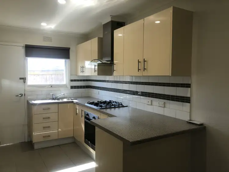Fifth view of Homely unit listing, 3/121-123 Mount Eliza Way, Mount Eliza VIC 3930