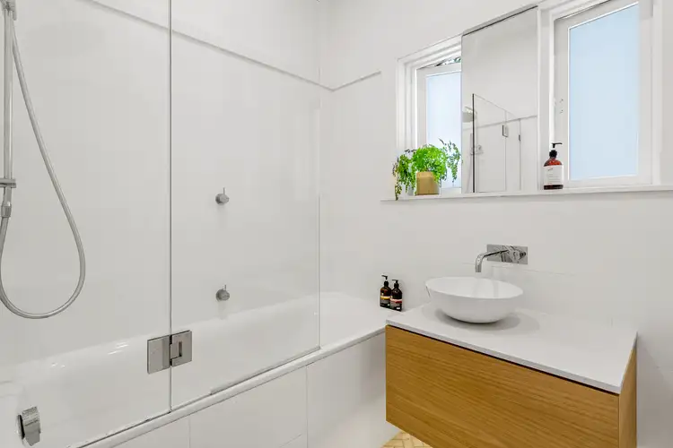 Sixth view of Homely apartment listing, 4/19 Vicars Avenue, North Bondi NSW 2026